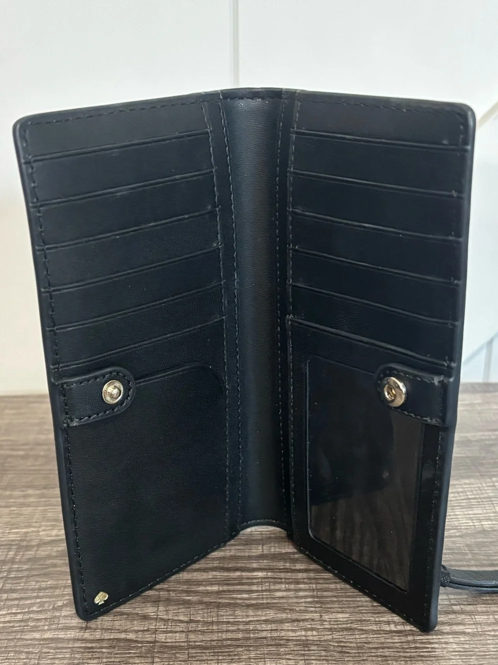 Kate Spade New York Cameron Penguin 🐧 Large Slim Bifold Wallet - Picture 5 of 11